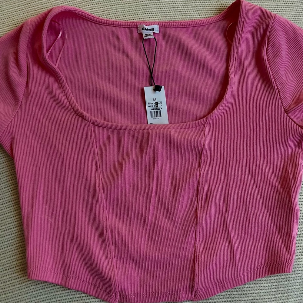Garage cropped tee